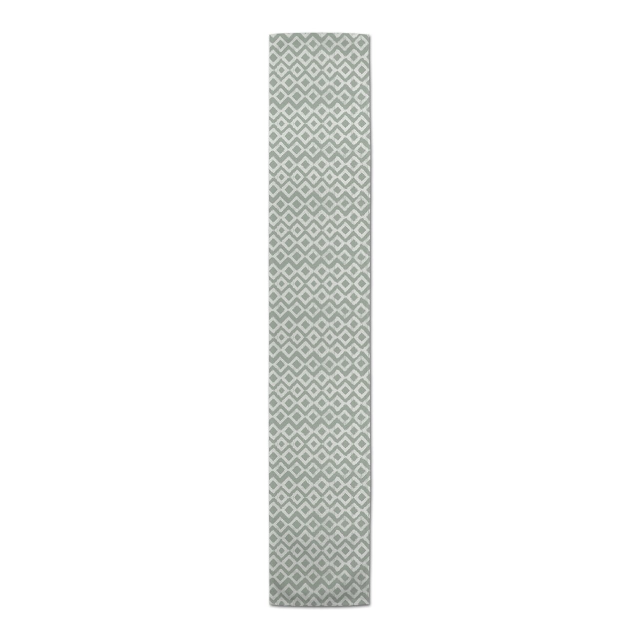 Distressed Diamonds Indoor/Outdoor Table Runner